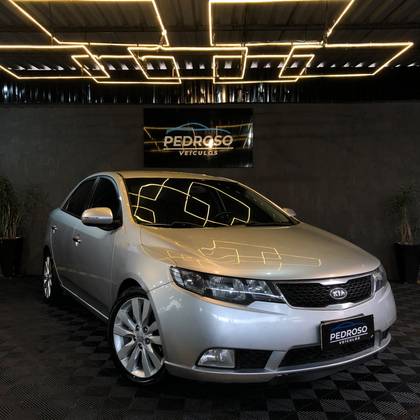 KIA CERATO 1.6 SX3 16V GASOLINA 4P AUTOMÁTICO KIA CERATO 1.6 SX3 16V GASOLINA 4P AUTOMÁTICO